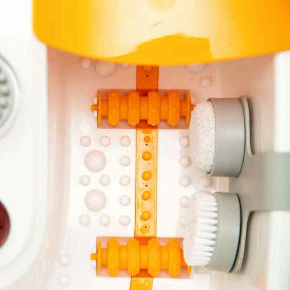 V6HF69906F861F355726058B7F8CEA371C0R6422204P3